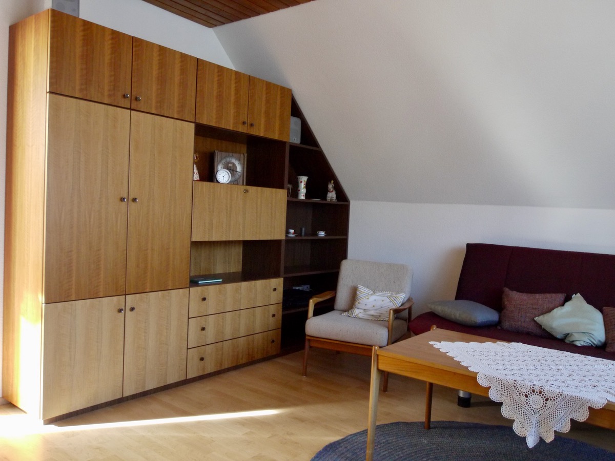 Wohnzimmer OG Nelkenweg 5 - 6.jpeg